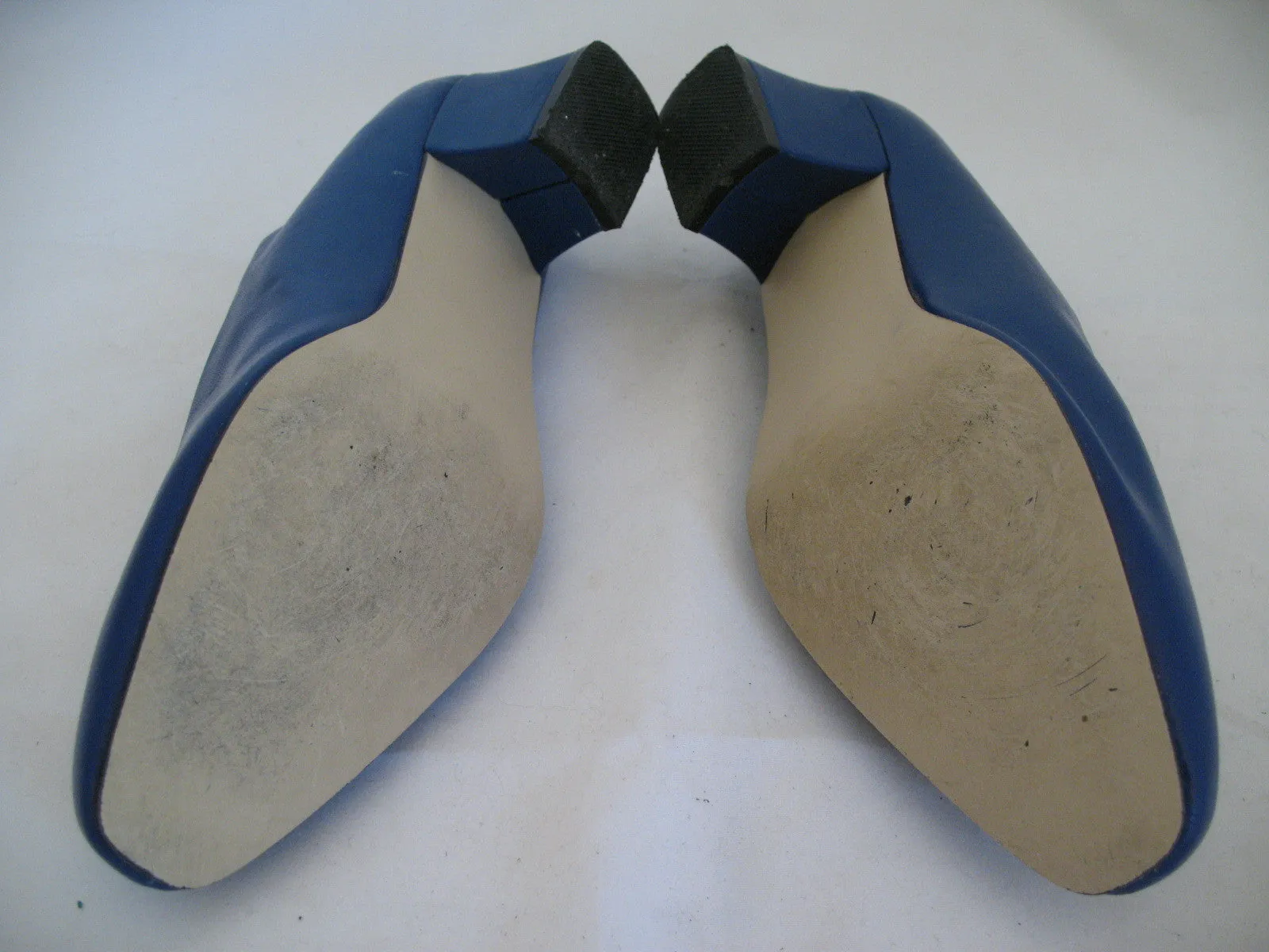 ANNIE Womens SHOES Dark BLUE 1-3/4" High Heels CLOSE Classics Ladies size 6 W
