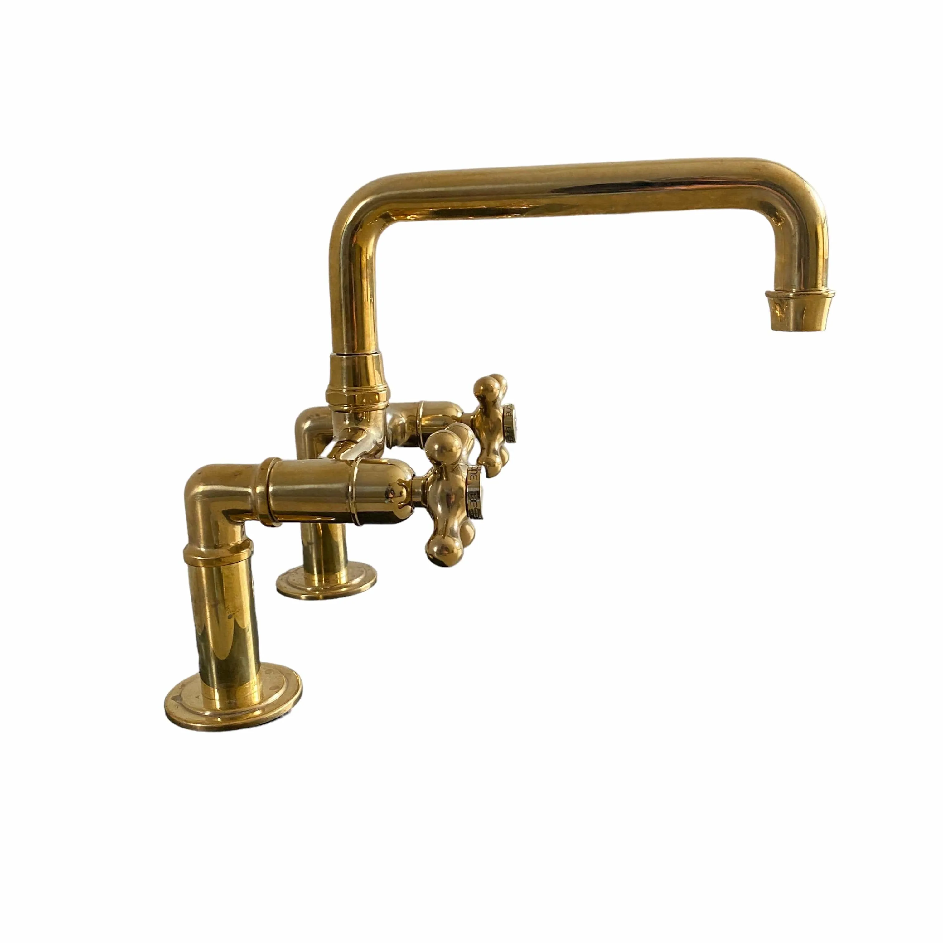 BT29 Traditional deck mounted vintage tap
