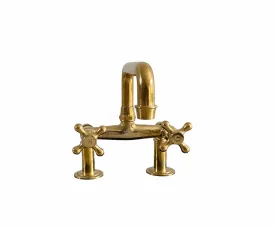 BT29 Traditional deck mounted vintage tap