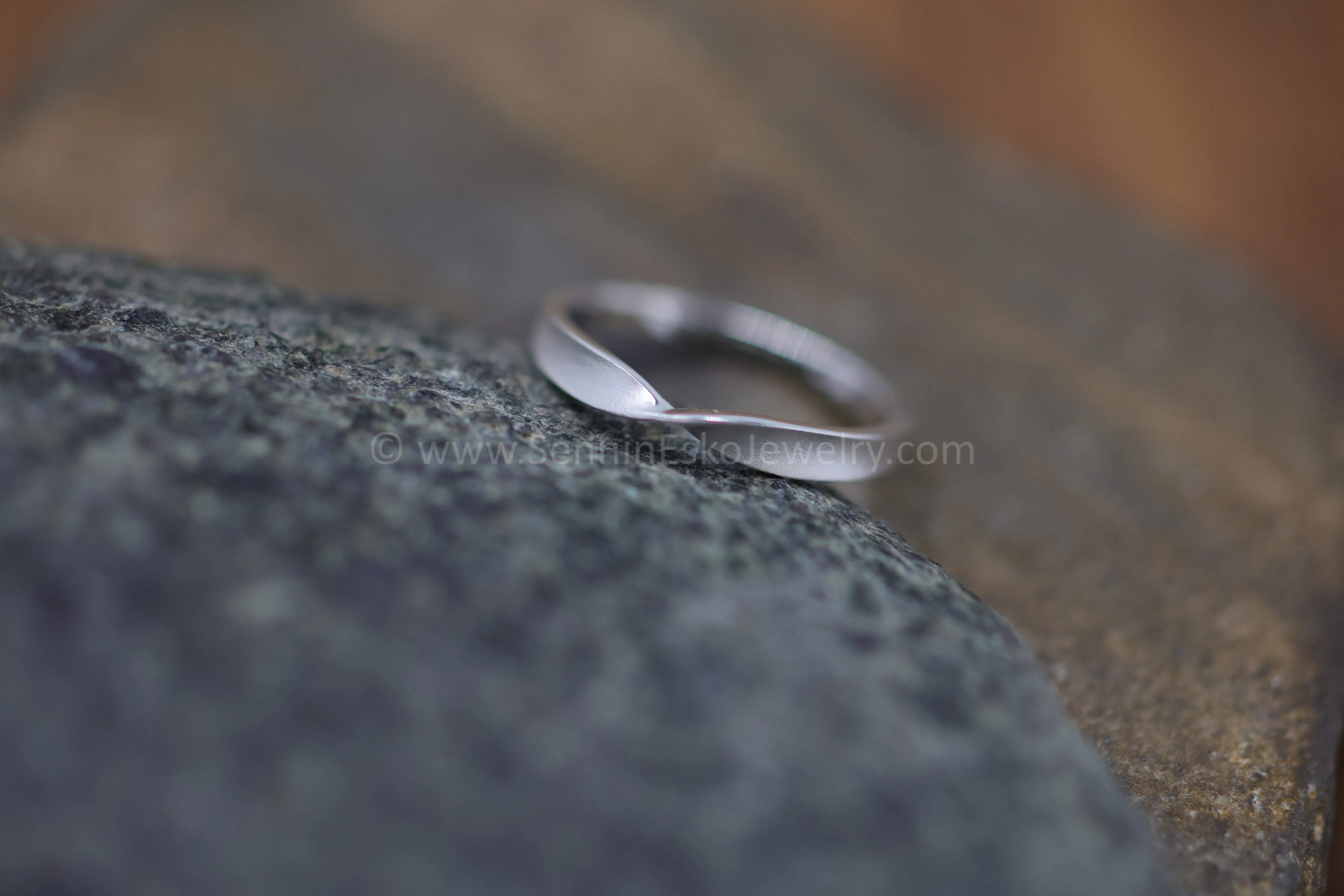 READY TO SHIP Mobius Stacking Ring, Size 7