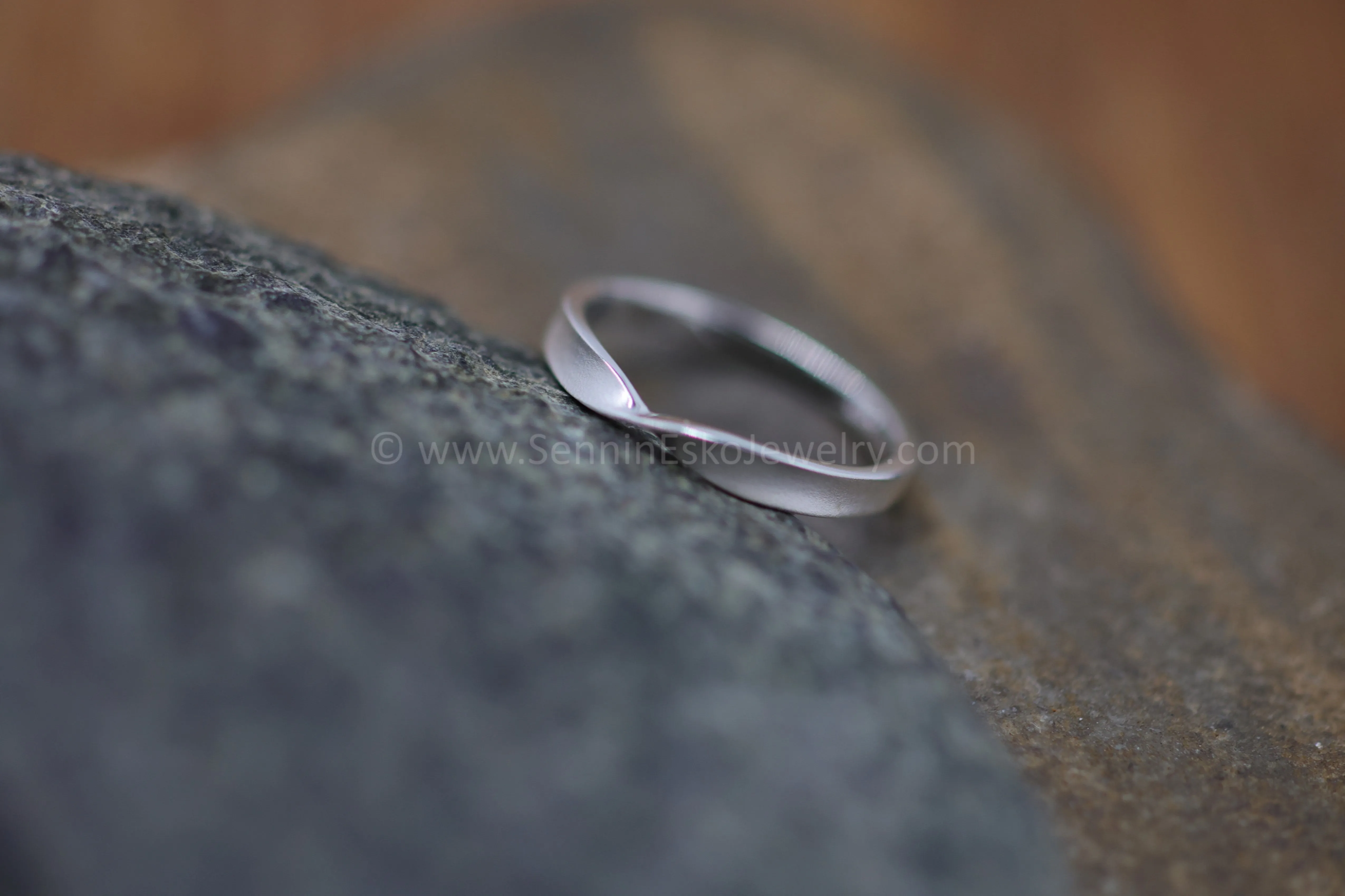 READY TO SHIP Mobius Stacking Ring, Size 7