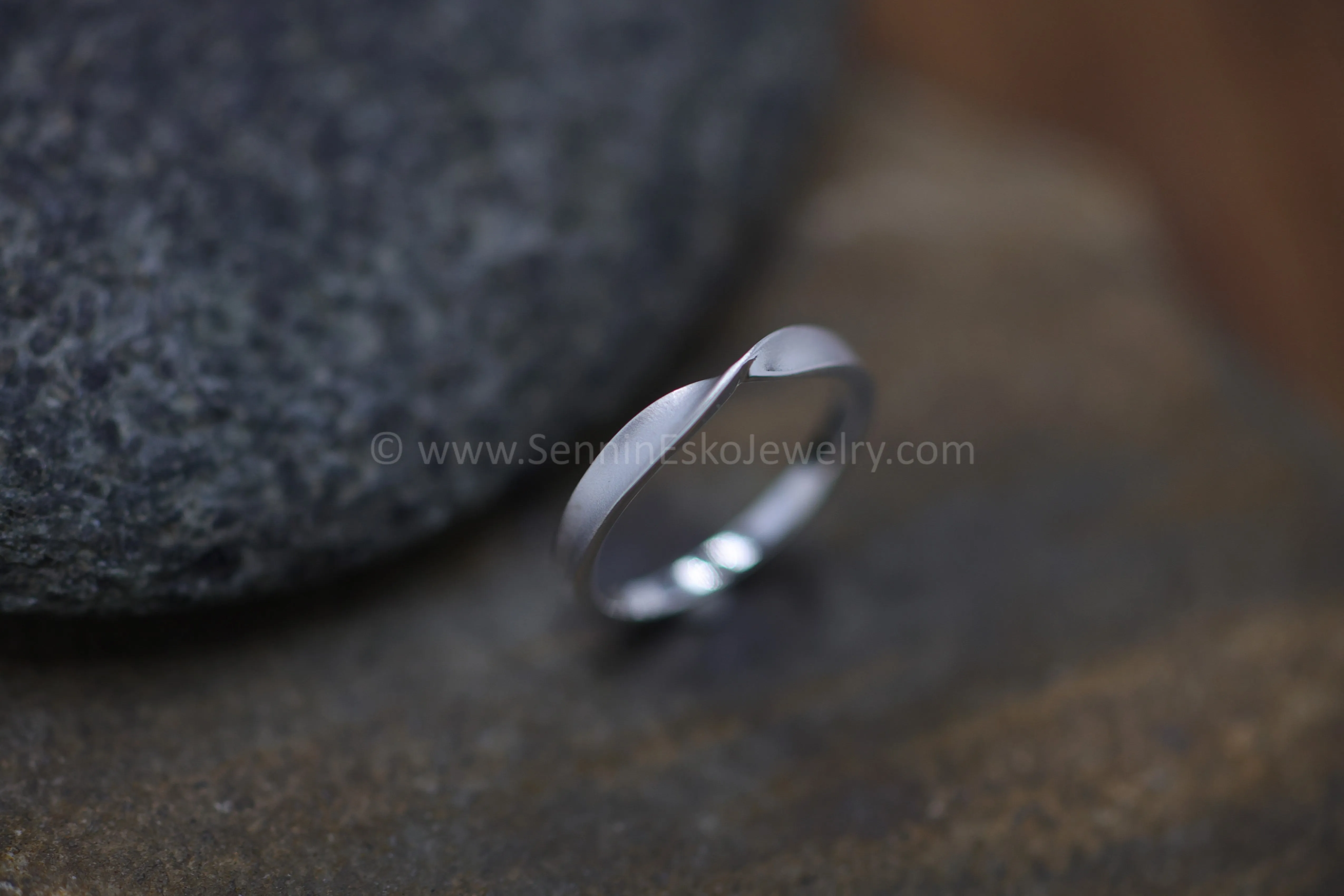 READY TO SHIP Mobius Stacking Ring, Size 7