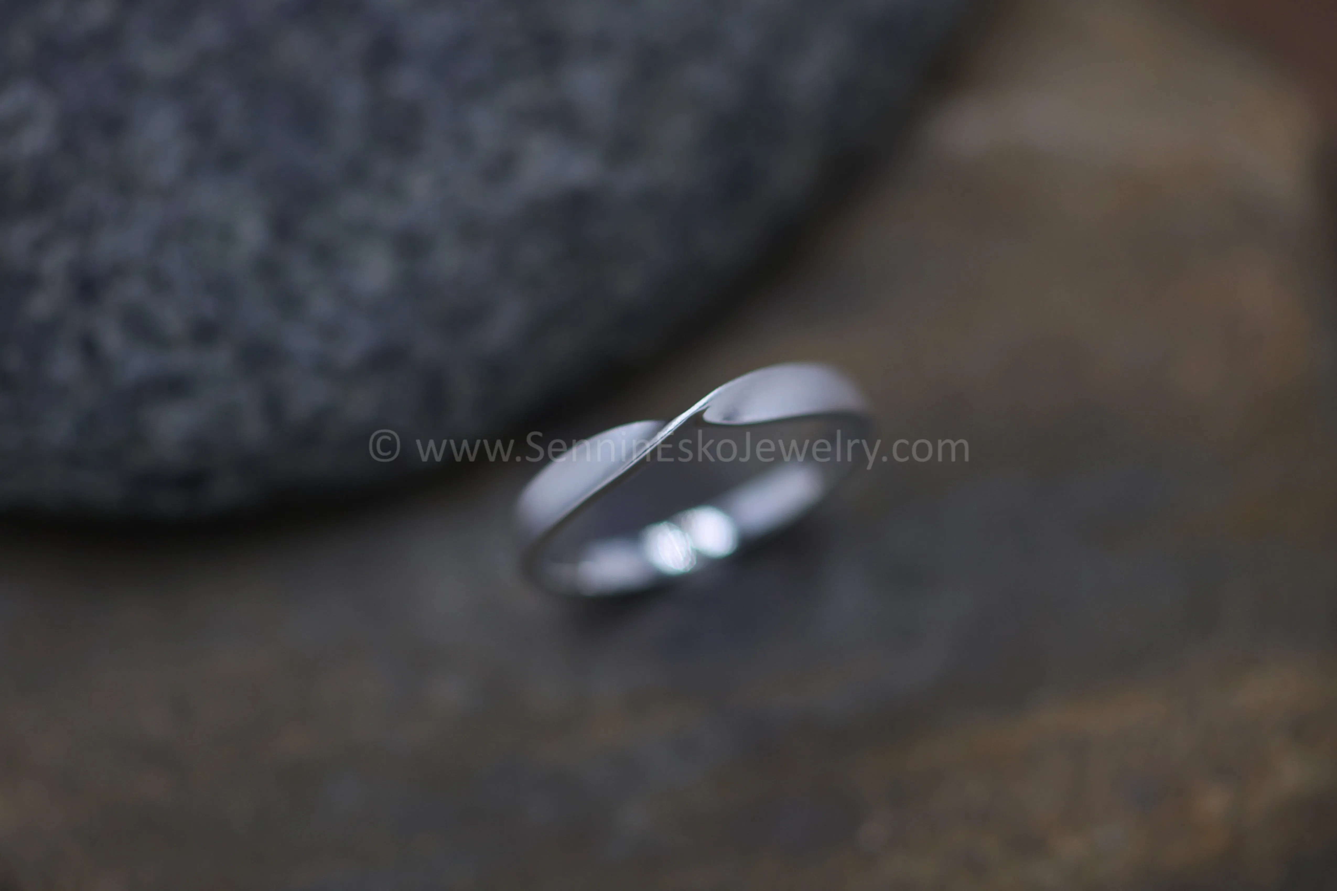 READY TO SHIP Mobius Stacking Ring, Size 7